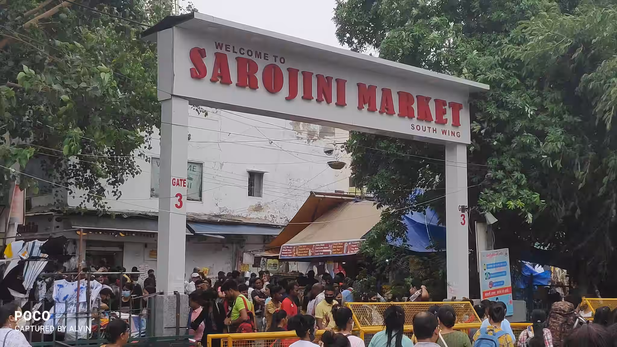 Sarojini Nagar Market